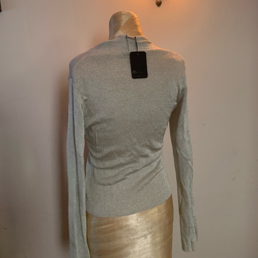 Beige top - Picture 3 of 4